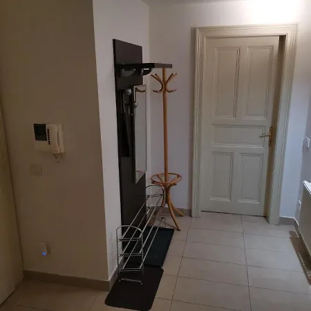 Quiet In Center Apartment Prag